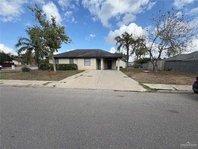 Photo - 2506 Viento Dorado St Casa