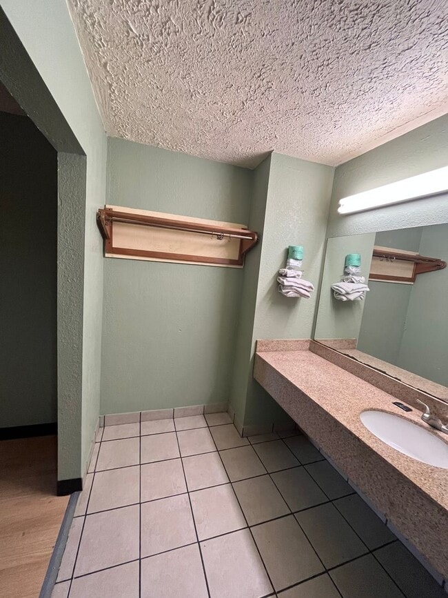 Photo - Cozy Studio Apartment in East Nashville......