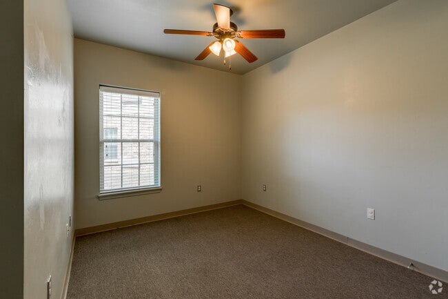 2BR, 1BA Shared