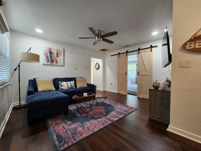 Photo - 618 S Crest Ave