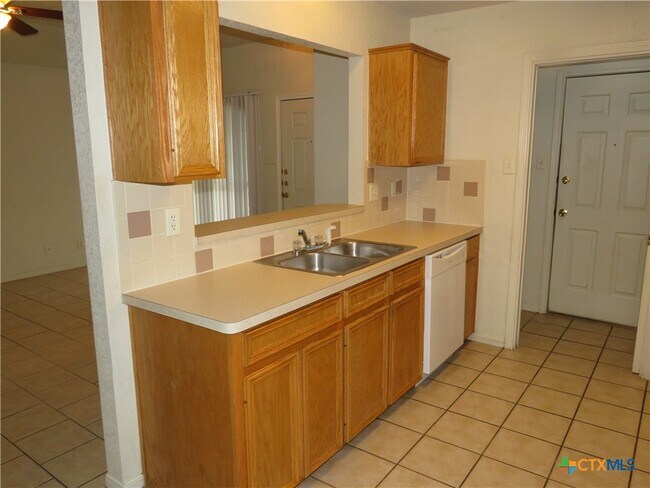 Photo - 2609 Lucille Dr