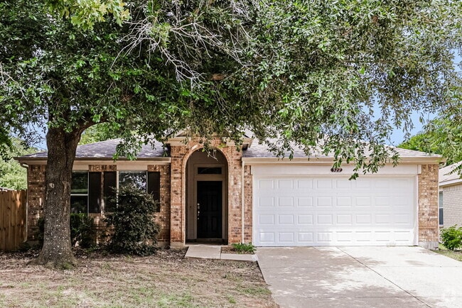 Building Photo - 322 Oakhurst Dr Rental