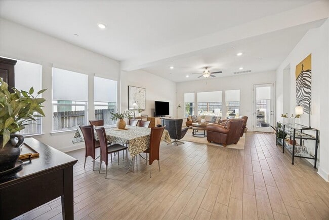 Photo - 12506 Ayrshire Wy