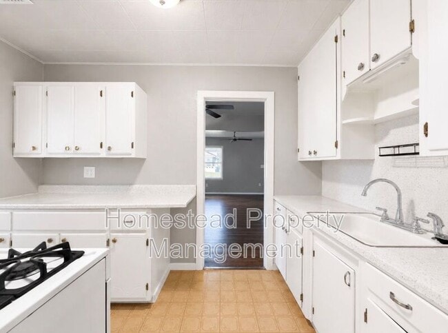 Photo - 205 N Key Blvd