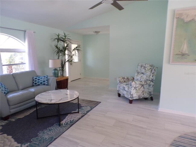 Photo - 15624 Hennipen Cir