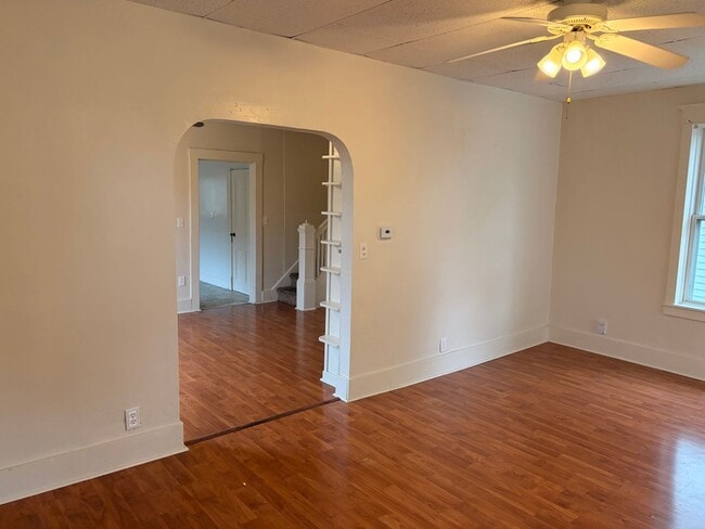 Photo - 2-Story 4 Bed/2 Bath Home with Basement & W/D