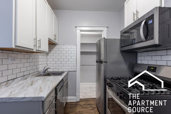 Photo - 6257 N Lakewood Ave