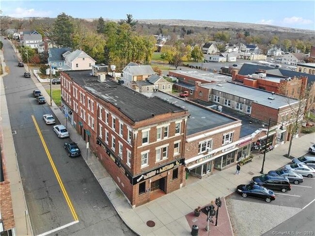 Photo - 2-4 Pearl St