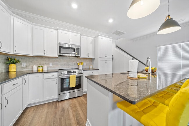 Photo - 1621 Spring Berry Ln