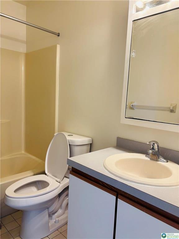 Photo - 203 E Emmaus Ave