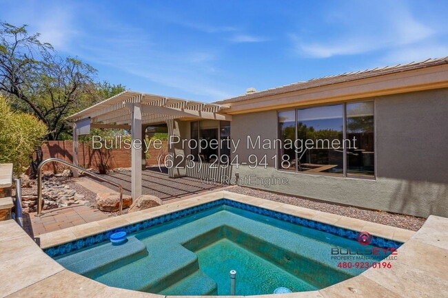 2927 W Plum Hollow Dr