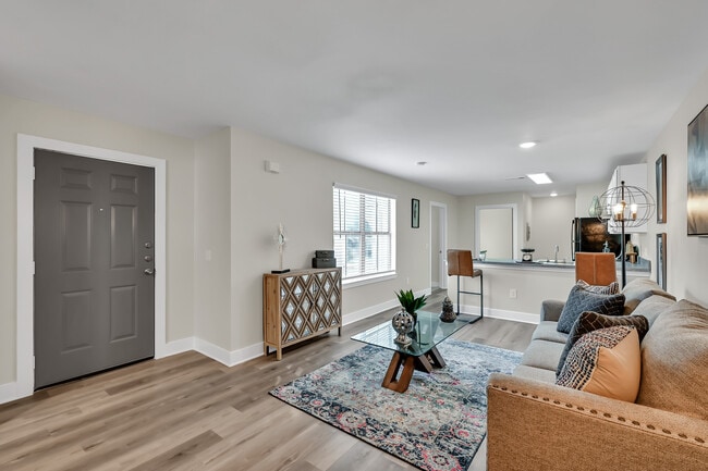 Photo - WOODFOREST CHASE