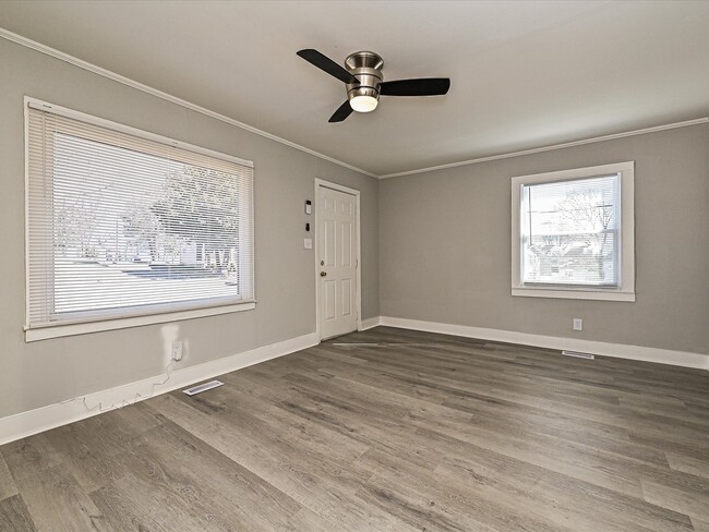 Photo - 924 Aileen Cir