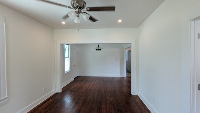 Photo - 966 E Pulaski St
