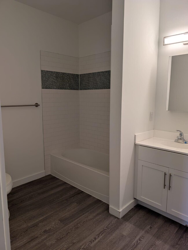 687 Ocean Ave Unit 305