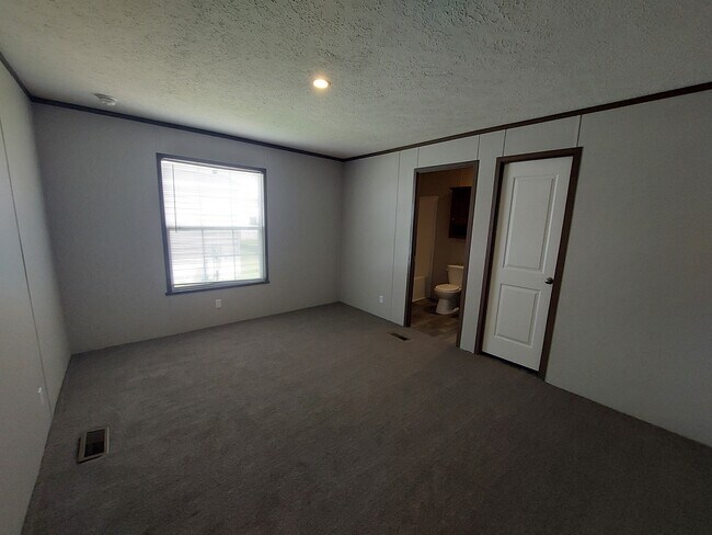 Photo - 105 Delta Dawn Dr