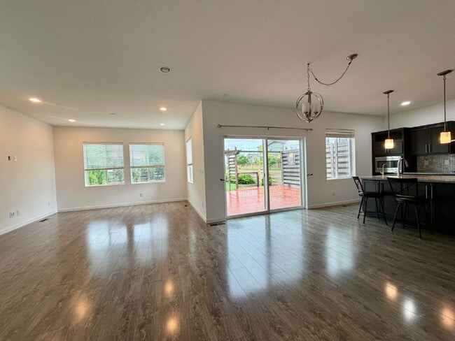 11038 Rifle Ct