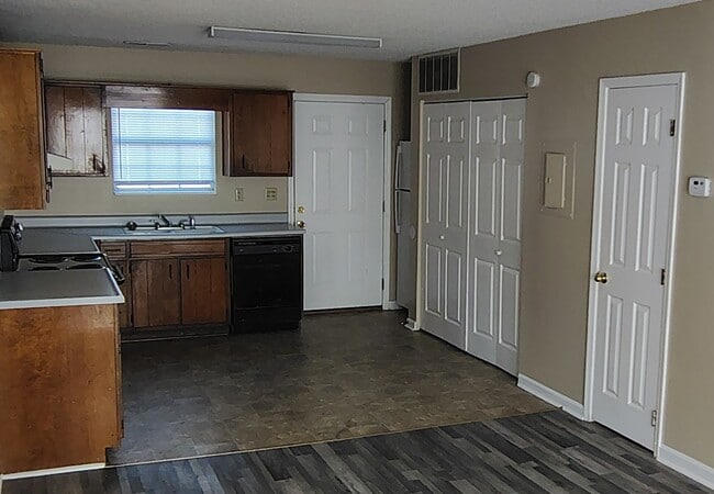 Photo - 2250 Spring Meadow Ln SE Unit Apt # 1