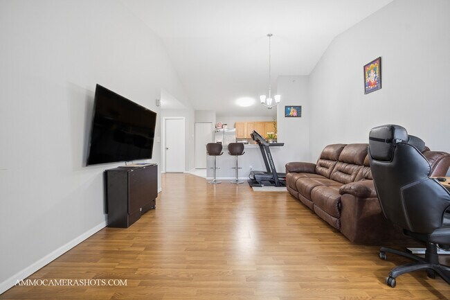 Photo - 148 Bertram Dr Unidad O