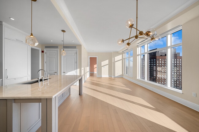 Photo - 451 E Grand Ave