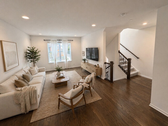 Photo - 6347 Capulina Ave