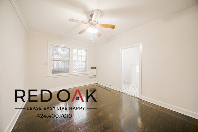 Building Photo - 649 N Rossmore Ave Unit 100