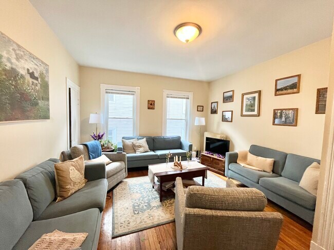 Photo - 45 Falkland St Unit 1