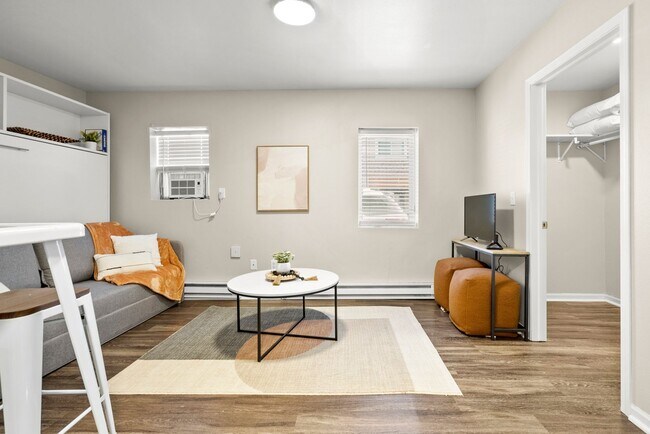 Photo - 2016 College St Unit Apt 1