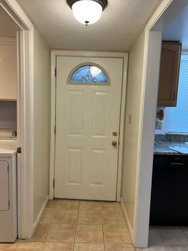 Photo - Move in Special, New Price, South Davis To...