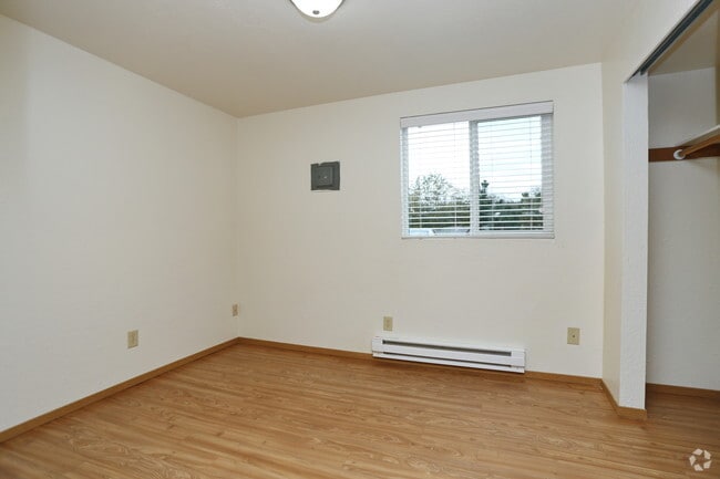 Photo - Cascade West