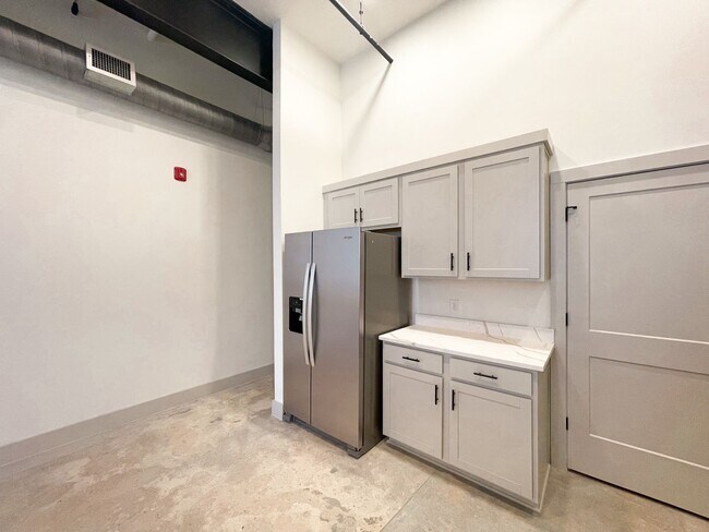 985 Martin Luther King Jr Blvd Unit 110