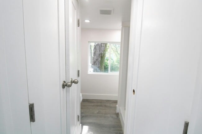 21107 Damson Rd