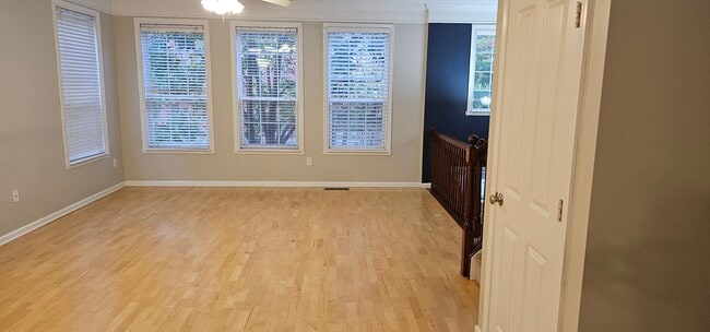 Photo - 1028 Cavendish Dr