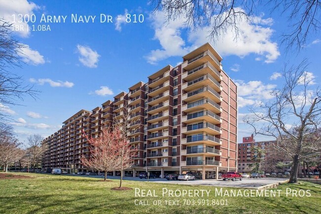 Building Photo - 1300 Army Navy Dr Unit 810 Rental