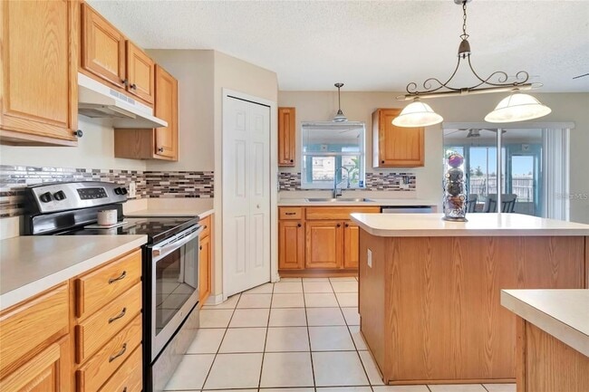 Photo - 16012 Lanesboro Ct