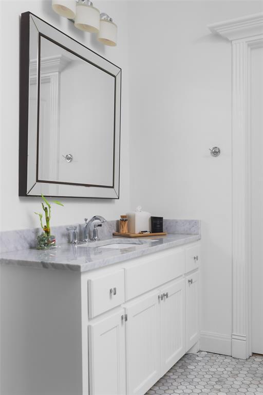 Photo - 1711 W 29th St