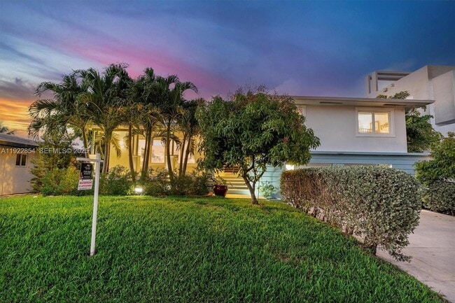 Photo - 1361 NE 104th St