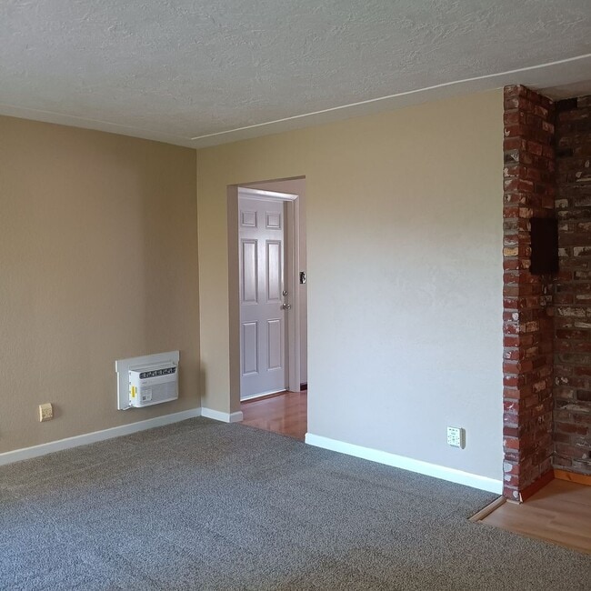 Photo - Charming Place To Call Home in Salem