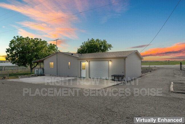 Photo - 146 Hammett Hill Rd