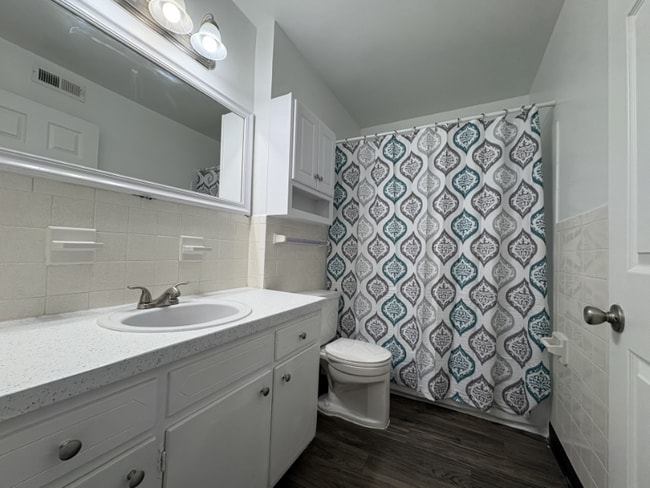 Photo - 1005 Hickory Hill Ln Unit D203