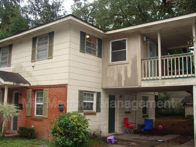 Photo - 1205 E 67th St House