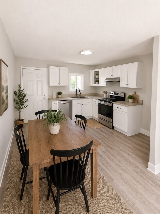Photo - 106 S 6th St