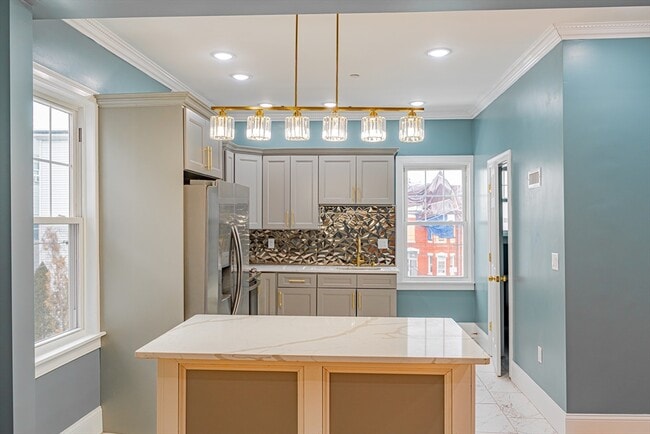 Building Photo - 24 Tudor St Unit 2