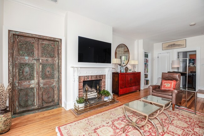 Photo - 1711 Riggs Pl NW