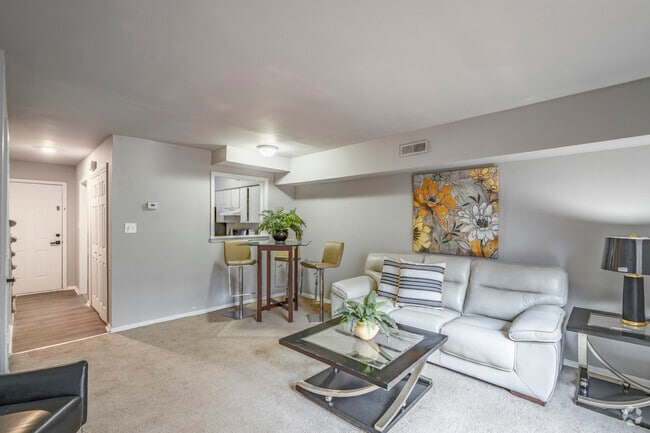 Interior Photo - Park Fairfax Apartments