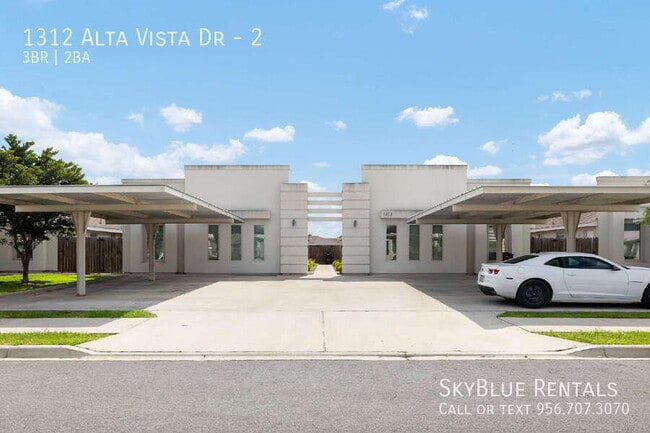 Building Photo - 1312 Alta Vista Dr Unit 2