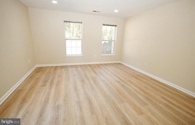 Photo - 7532 Coxton Ct Unit 122