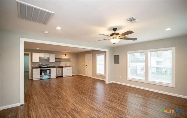 Photo - 2003 Woodlawn St