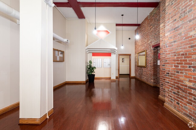 Marlboro Classic Apt & Redwood Square