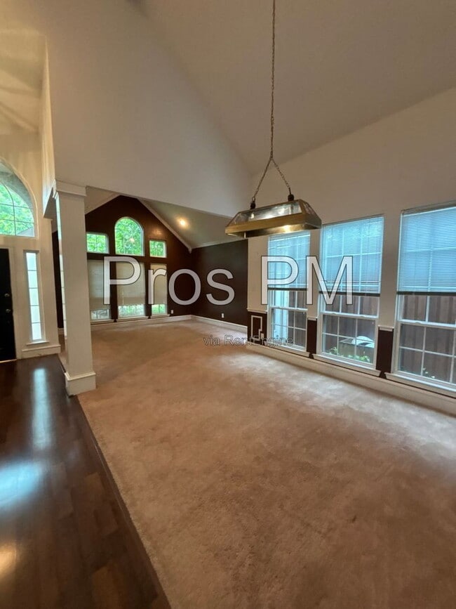 Photo - 3101 Crickett Dr
